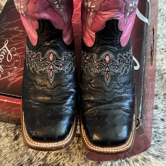 Black Full Quill Ostrich Luchesse Womens size 10 - Picture 5 of 5